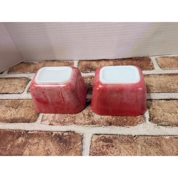 SET 2 Vintage Pyrex 0501 Small 1.5 Cup & 3 Square 407B Red Refrigerator Dishes - Picture 4 of 10